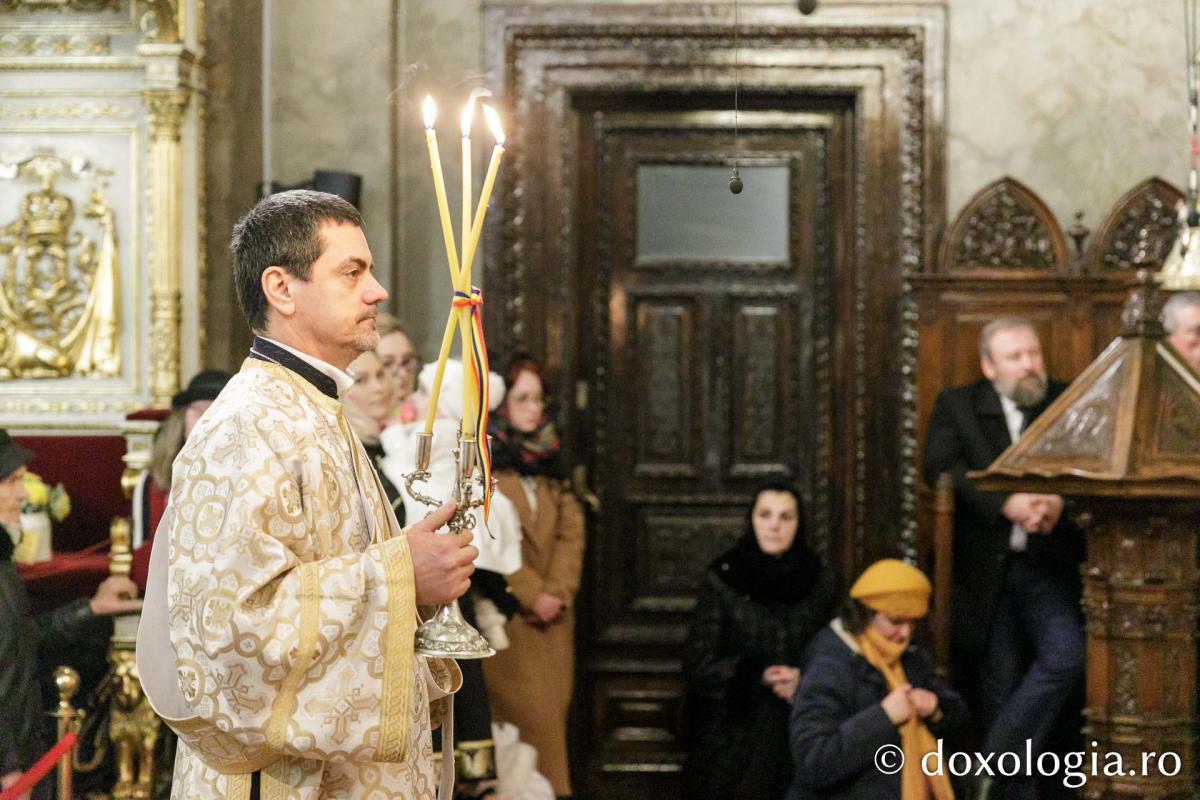 Liturghie arhierească la Catedrala Mitropolitană din Iași  în cinstea Sfinților Trei Ierarhi / Foto: pr. Silviu Cluci