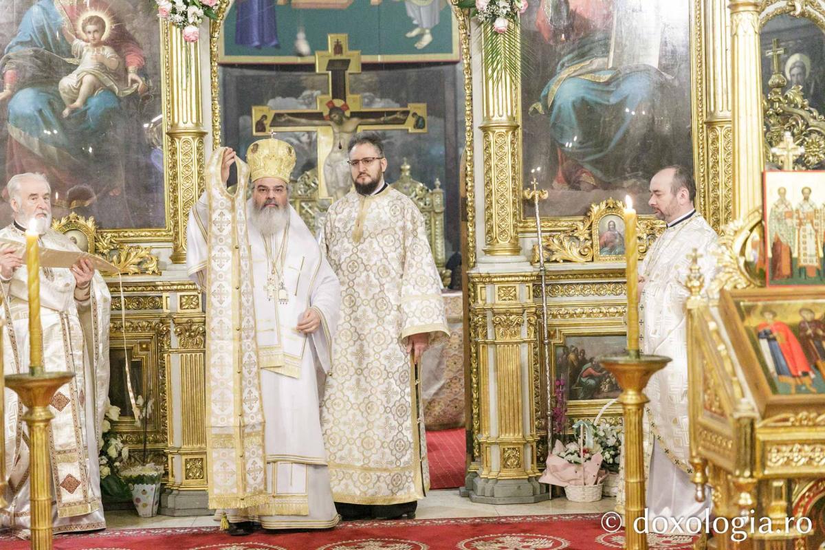 Liturghie arhierească la Catedrala Mitropolitană din Iași  în cinstea Sfinților Trei Ierarhi / Foto: pr. Silviu Cluci